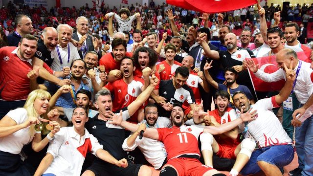 Erkek voleybol milli takımı altın madalyaya ulaştı